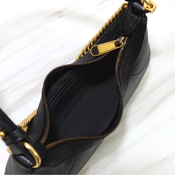 Gucci Black Shoulder Bag with Gold Accents - Picture 7 of 9